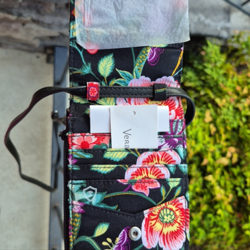 Vera Bradley Floral  Crossbody Wallet NWT